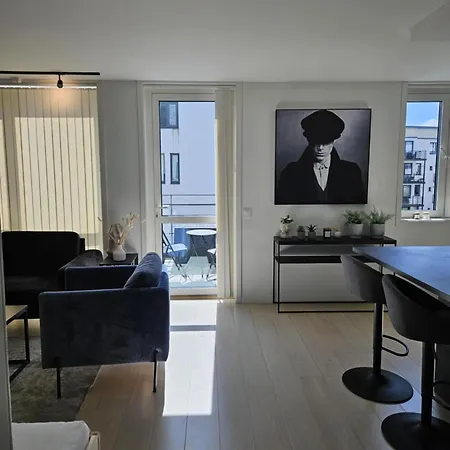 Апартаменты Brosundet Balcony Bliss, Ev Garage, Supermarket Next Building *